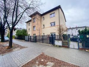 Budova, v ktorej sa apartmán nachádza