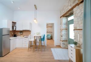 Kuchyňa alebo kuchynka v ubytovaní Hibiscus Villa