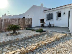 Imagen de la galería de CHALET CON PISCINA PRIVADA, en Torrevieja