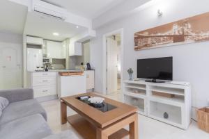 Kuchyňa alebo kuchynka v ubytovaní Apartamentos Castillo