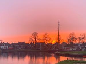 Gallery image of New high end waterfront family villa in Stavoren +48 photos