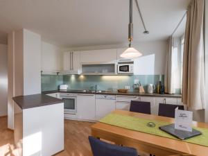 A kitchen or kitchenette at Kaiserhoam