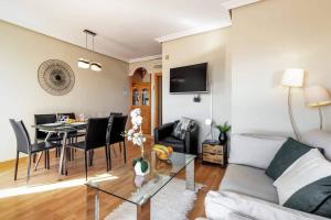 Posedenie v ubytovaní Stunning Penthouse in the centre of Nerja