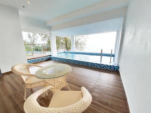 Piscina di Pacific Regency Beach Resort, Port Dickson o nelle vicinanze