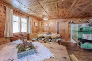 Fotografia z galérie ubytovania Ferienhaus Bergfrieden v destinácii Partenen