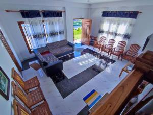 Posezení v ubytování Elegant Holiday Home