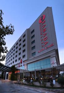 Фотография из галереи Ramada Plaza Altin Kayisi Hotel в Малатье