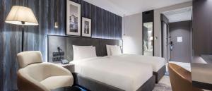 Postel nebo postele na pokoji v ubytování Radisson Hotel Izmir Aliaga