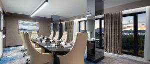 Posezení v ubytování Radisson Hotel Izmir Aliaga