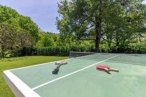 Tenis a/nebo squash v ubytování Beautiful villa Morena with private swimming pool near Poreč nebo okolí