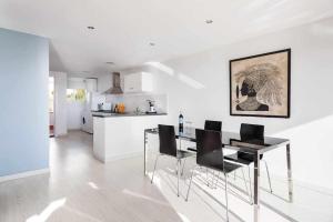 Кухня или мини-кухня в Sitges Marblava Sobre el mar
