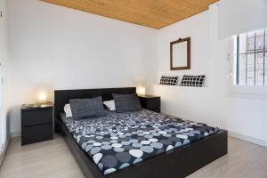 Кровать или кровати в номере Sitges Marblava Sobre el mar +33 фотографии