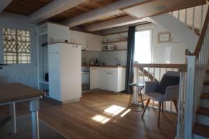 A kitchen or kitchenette at Landgasthof Schwanen