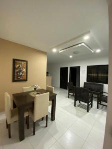 Posezení v ubytování Aparta Hotel El Cacique Upar