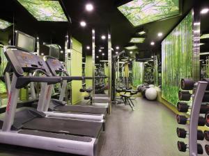 
The fitness center and/or fitness facilities at Village Hotel Albert Court by Far East Hospitality (SG Clean)
