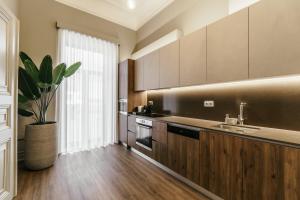 A cozinha ou kitchenette de Royal Collection Covilh