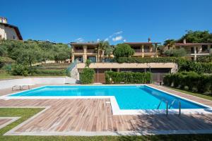 Gallery image of Dulcamara con piscina by Wonderful Italy in Soiano del Lago