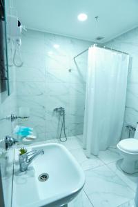 Bathroom sa Check-In Hotel