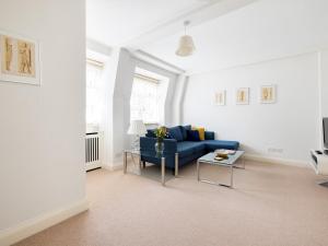 Pass The Keys Cosy 2 bedroom steps from Knightsbridge Station
