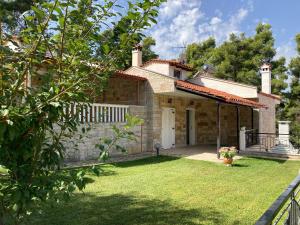 Κήπος έξω από το Villa Elani
