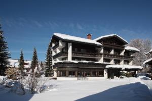 Hotel Menning ***S during the winter