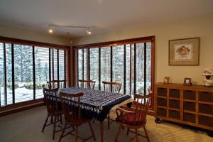 Fotografie z fotogalerie ubytování Honeymoon Suite v destinaci West Kelowna