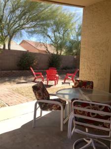Gallery image of Quiet desert getaway with ping-pong, BBQ, citrus in Phoenix