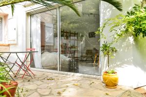 Gallery image of L’appartement - Jardin Secret in Marseille