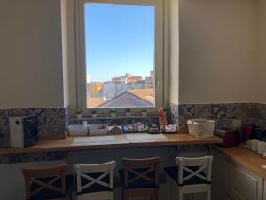 A cozinha ou cozinha compacta de Ursino's Luxury
