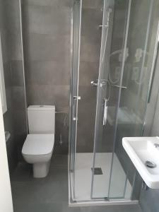 A bathroom at BCN Urbaness Hotels Bonavista