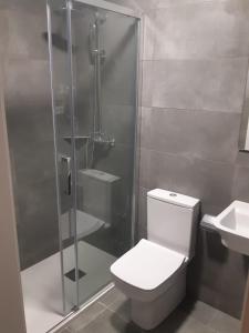 A bathroom at BCN Urbaness Hotels Bonavista