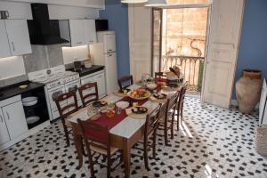 A kitchen or kitchenette at U'Panare