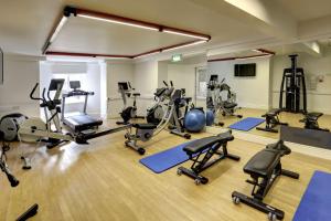 Fitness centrum a/nebo fitness zařízení v ubytování B/W Plus Buxton Lee Wood Hotel