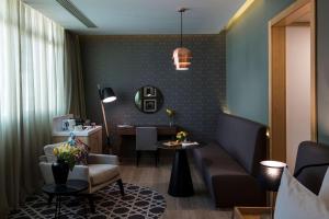 Χώρος καθιστικού στο Radisson Blu Hotel, Beirut Verdun