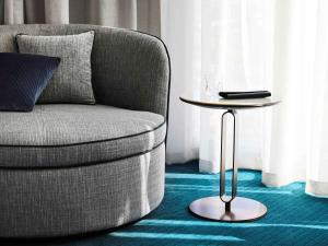 Hotel Chadstone Melbourne MGallery Collection的休息区