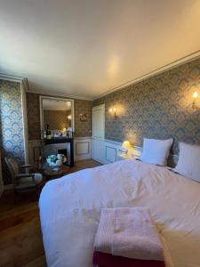 Château du Boulay Morin客房内的一张或多张床位