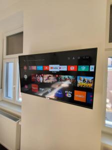 Televízia a/alebo spoločenská miestnosť v ubytovaní Comfortable Apartments Vienna 1100 with contactless Check-in