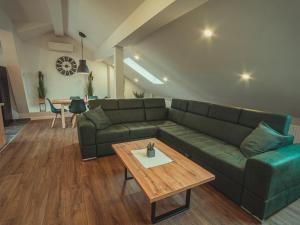 Posezení v ubytování APARTMANI INFINITY