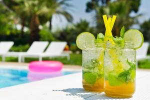 Напитки в Marathon Beach Resort