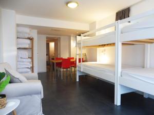 מיטה או מיטות קומותיים בחדר ב-Villa Mercator - Nieuwpoort-Bad