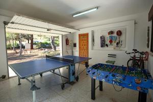 Lauatennis majutusasutuses Villa Antares para 2 a 10 personas en Renera või selle läheduses