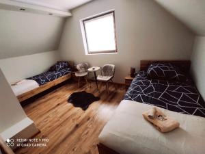 Galeriebild der Unterkunft Domki Wilcze Siedlisko - Bieszczady in Hużele + 10 Fotos