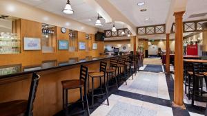 Gallery image of Best Western Plus Hotel & Conference Center in Baltimore