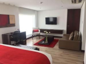 TV a/nebo společenská místnost v ubytování Best Western Plus 93 Park Hotel