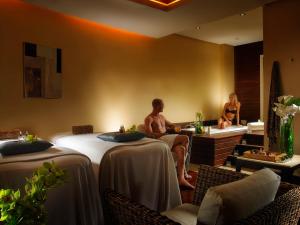 Goście zatrzymujący się w obiekcie La Cala Resort