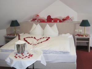 Postel nebo postele na pokoji v ubytování Hotel 3 Linden