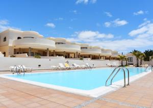 Πισίνα στο ή κοντά στο Riviera Park Bungalow (RPB), 2 Bedrooms, 1 Bathroom, Ground Floor