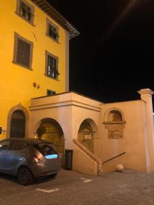 The building in which Az apartmant is located