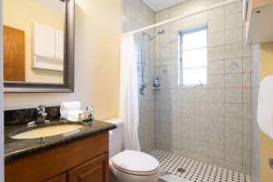 Kylpyhuone majoituspaikassa Mar Bay Exclusive Suites