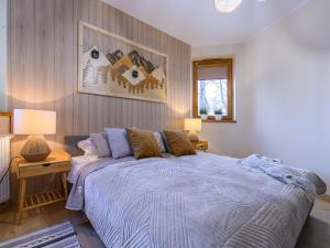 Posteľ alebo postele v izbe v ubytovaní VisitZakopane - Queen Apartment